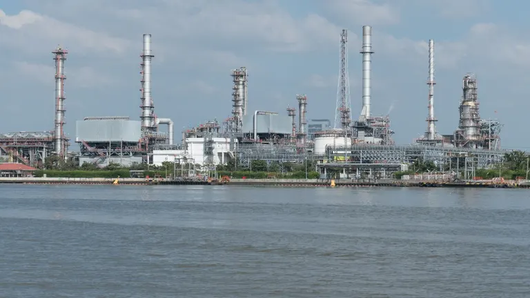 Suudi Arabistan, Avrupalı Rafinerilere Önümüzdeki Ay Ham Petrol Tedarik Edemeyeceğini Bildirdi