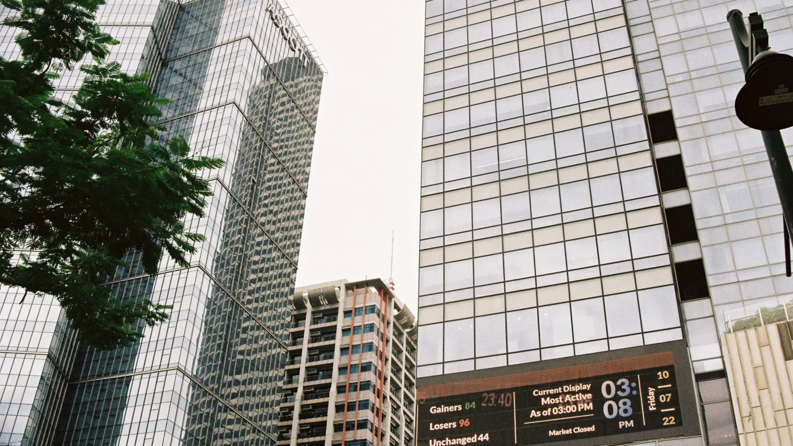 Singapur Borsası, ABD'li Kurumsal Yatırımcılara Bitcoin ve Ether Süresiz Vadeli İşlemlerini Açıyor