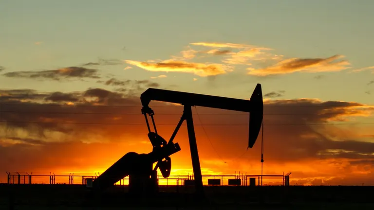 ABD-İran Gerilimi ve İhracat Kısıtlaması Tartışmalarıyla Petrol Yükselişte: WTI 93 Dolara Yaklaştı