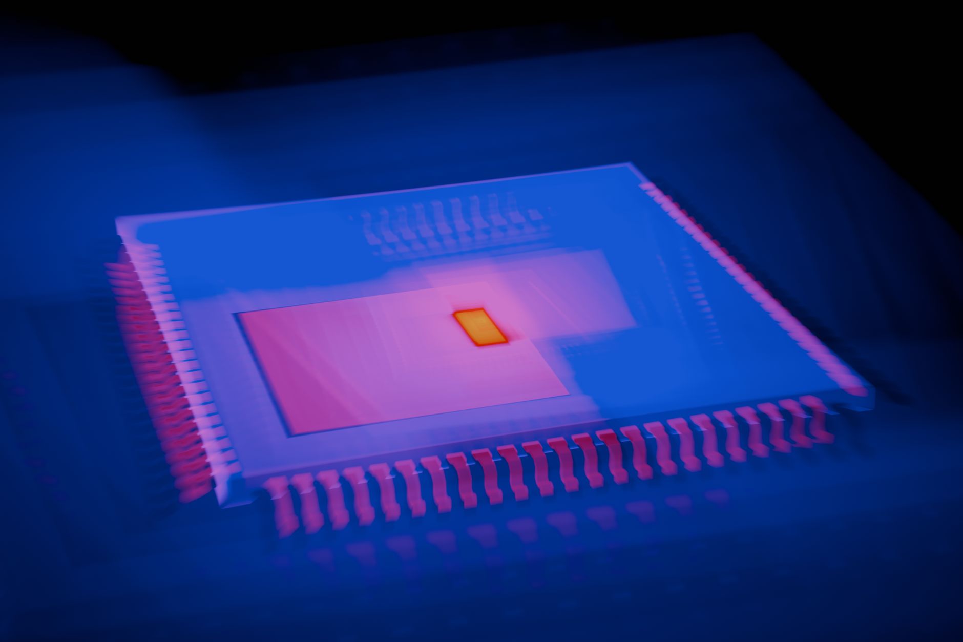 SK Hynix Nasdaq'taki İlk Gününde %13 Yükseldi, ABD Borsaları Sınırlı Artışla Kapandı