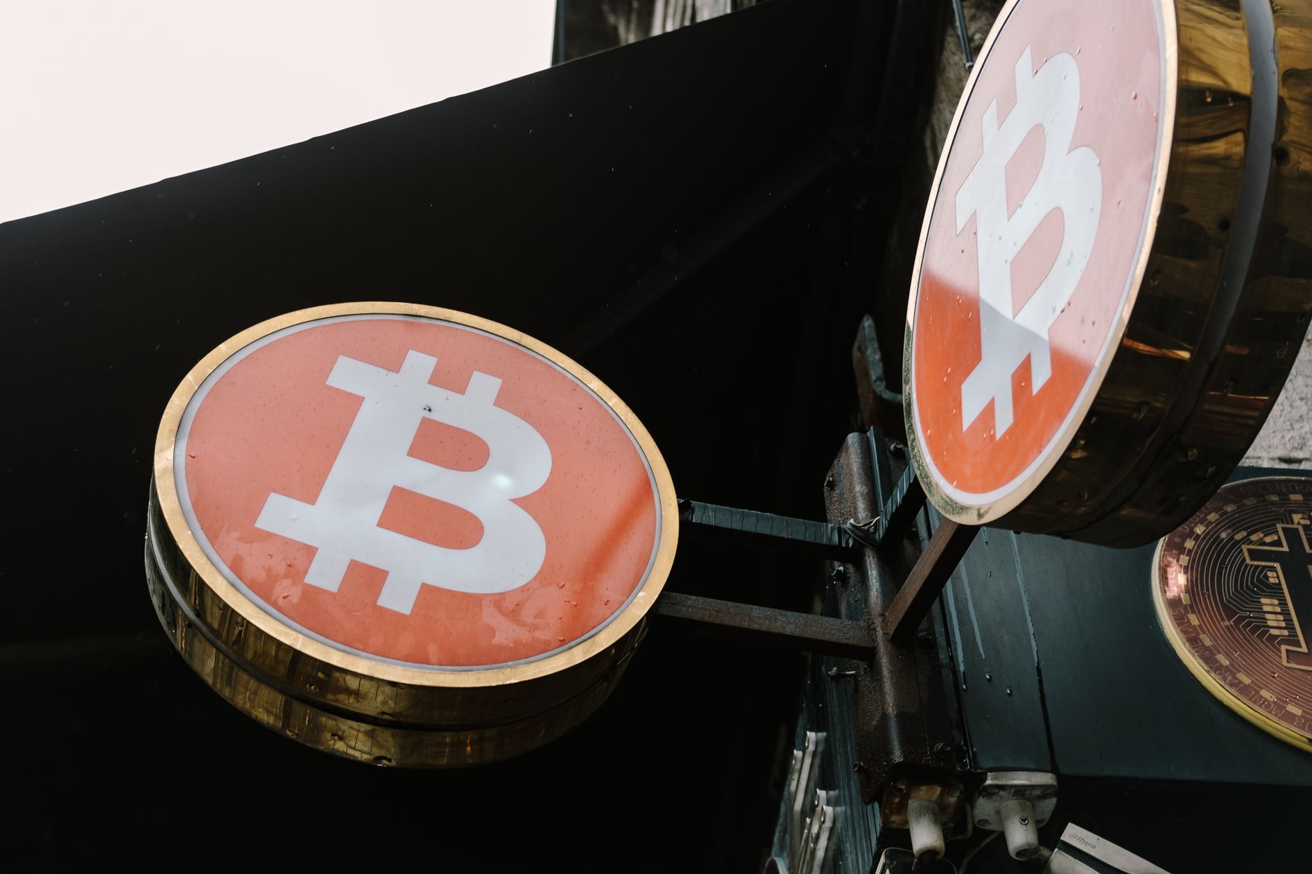 Altura, Yoğun Para Çekme Talepleri Sonrası Stablecoin Getiri Havuzlarını Kapatıyor