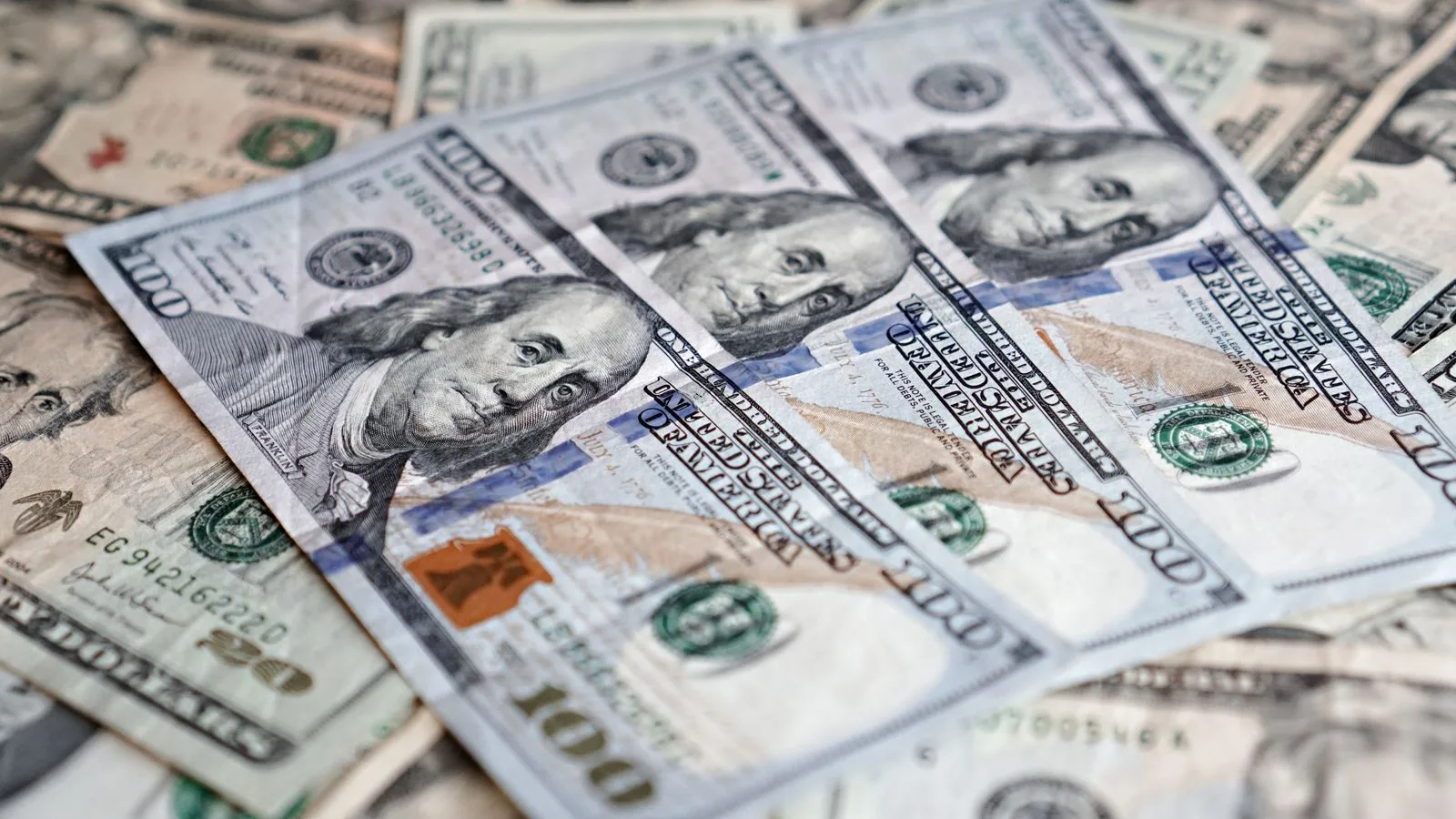 Fed ve BOJ Kararları Küresel Piyasalarda Hareketliliği Artırıyor: Kospi'nin 7.000 Puan Testi