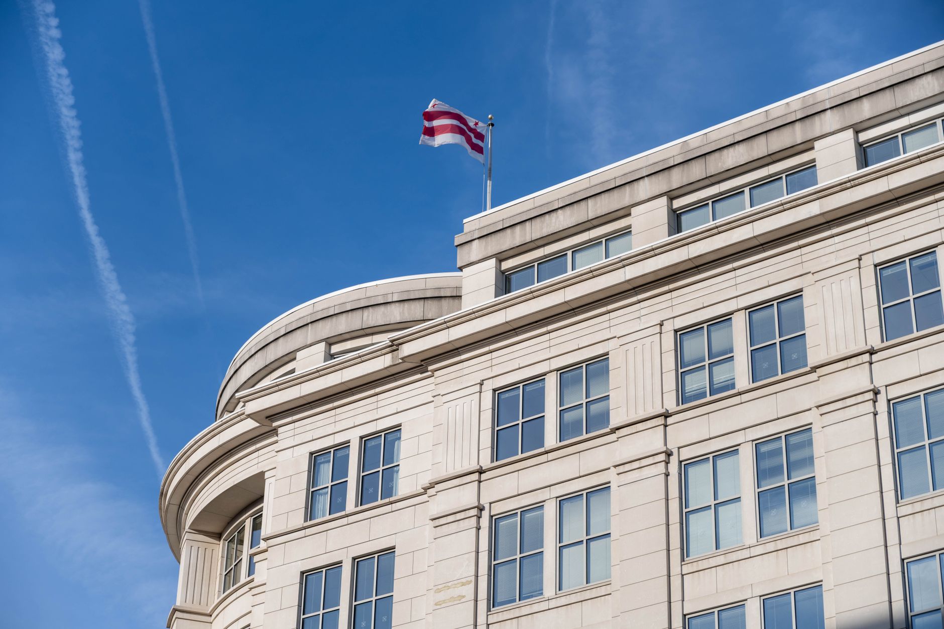 CFTC, CME'nin 7/24 Ham Petrol Vadeli İşlemlerini Engellemeyi Değerlendiriyor