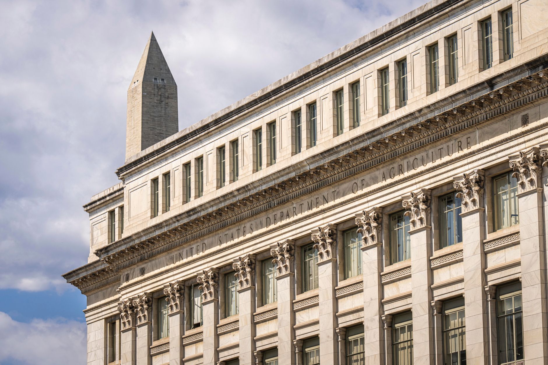 Kevin Warsh'ın İlk FOMC Toplantısı: Fed Faiz Yolunda Kritik Hafta
