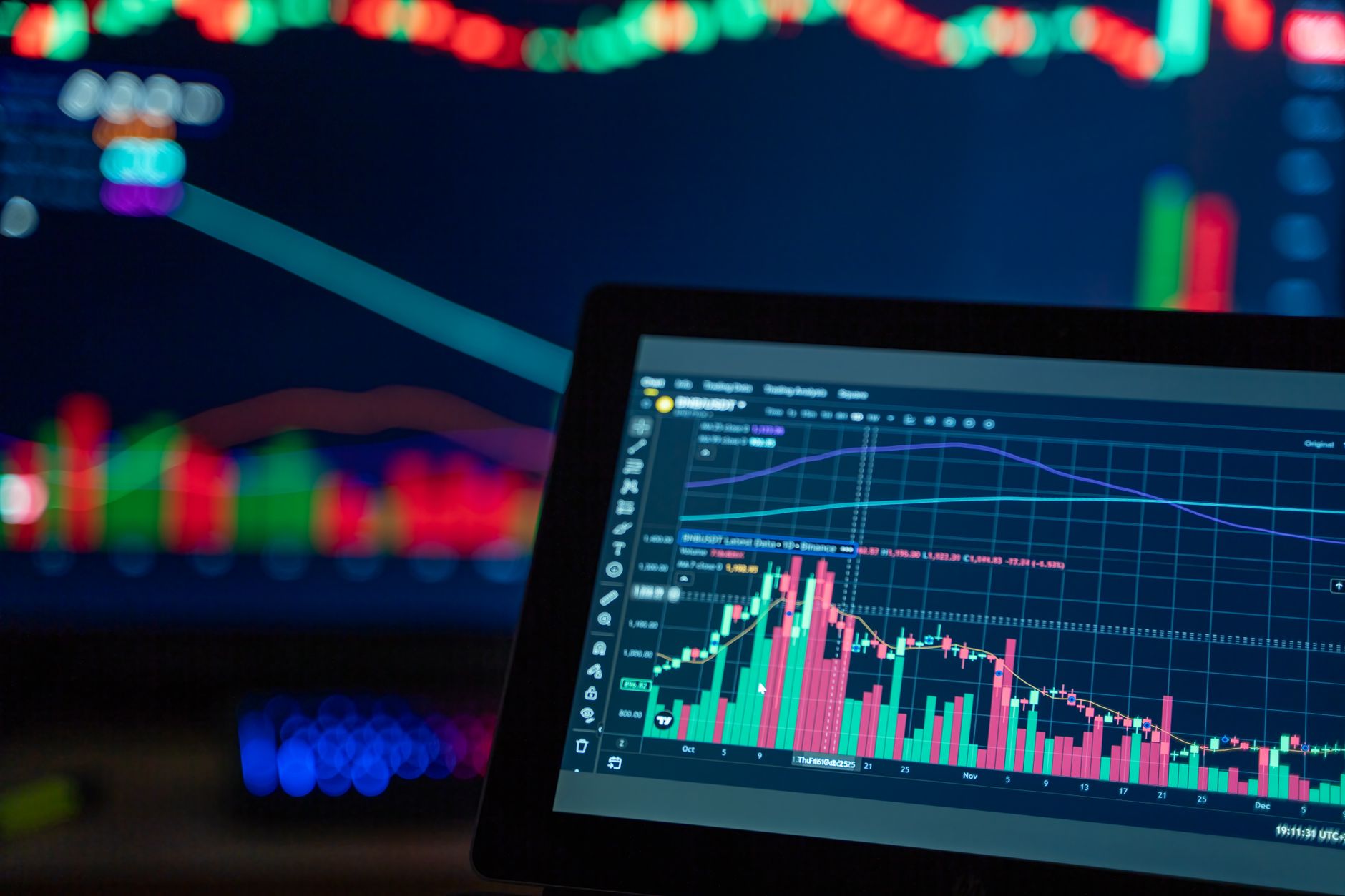 Bitcoin 65.000 Dolara Dayandı: Satış Baskısı Azalıyor, ETF Girişleri Sürekli