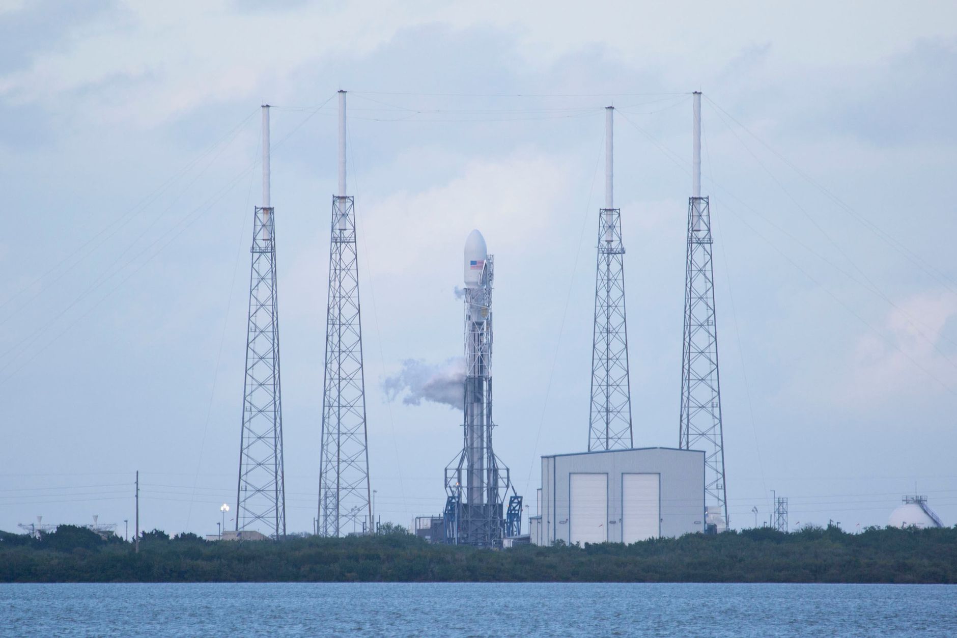 Japonya'daki Bireysel Yatırımcılar SpaceX Hissesine Ulaştı, Güney Kore Sıfır Pay Aldı: Ha Tae-kyung'dan Düzenleme Eleştirisi