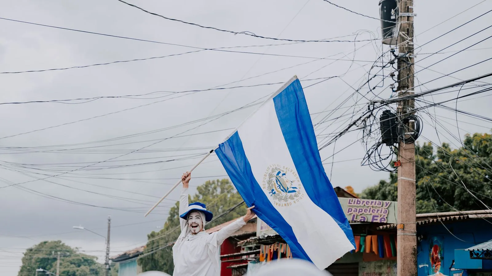 El Salvador Başkanı Bukele, Devlet Bitcoin Rezervlerinin Devredildiği İddialarını Yalanladı