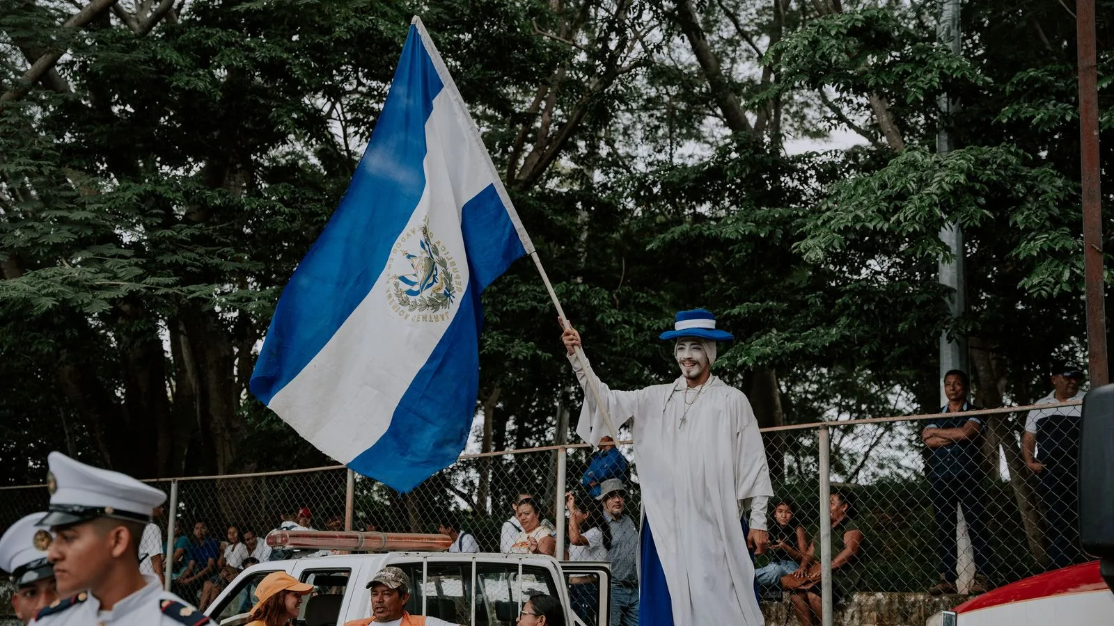El Salvador'un Bitcoin Rezervi 7.777'ye Ulaştı: Günlük Alım Serisi 916 Gündür Sürüyor