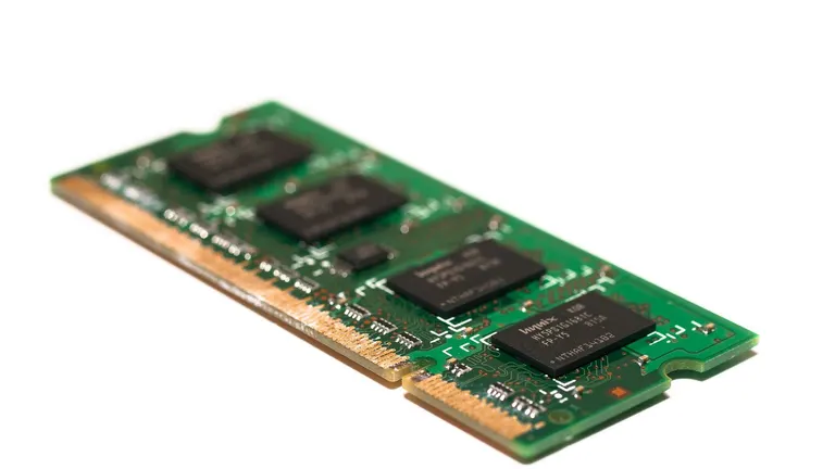 Motley Fool, SK Hynix'i En İyi Yapay Zeka Bellek Hissesi Olarak Seçti