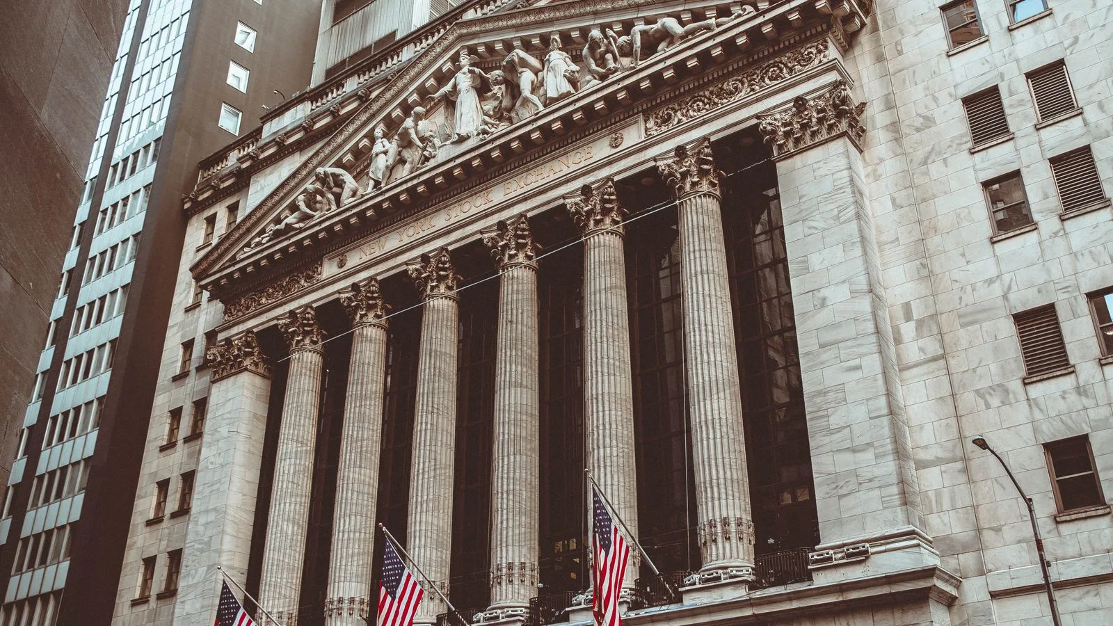 ABD Borsaları Yükselişle Kapandı: Nasdaq %1,30 Kazandı
