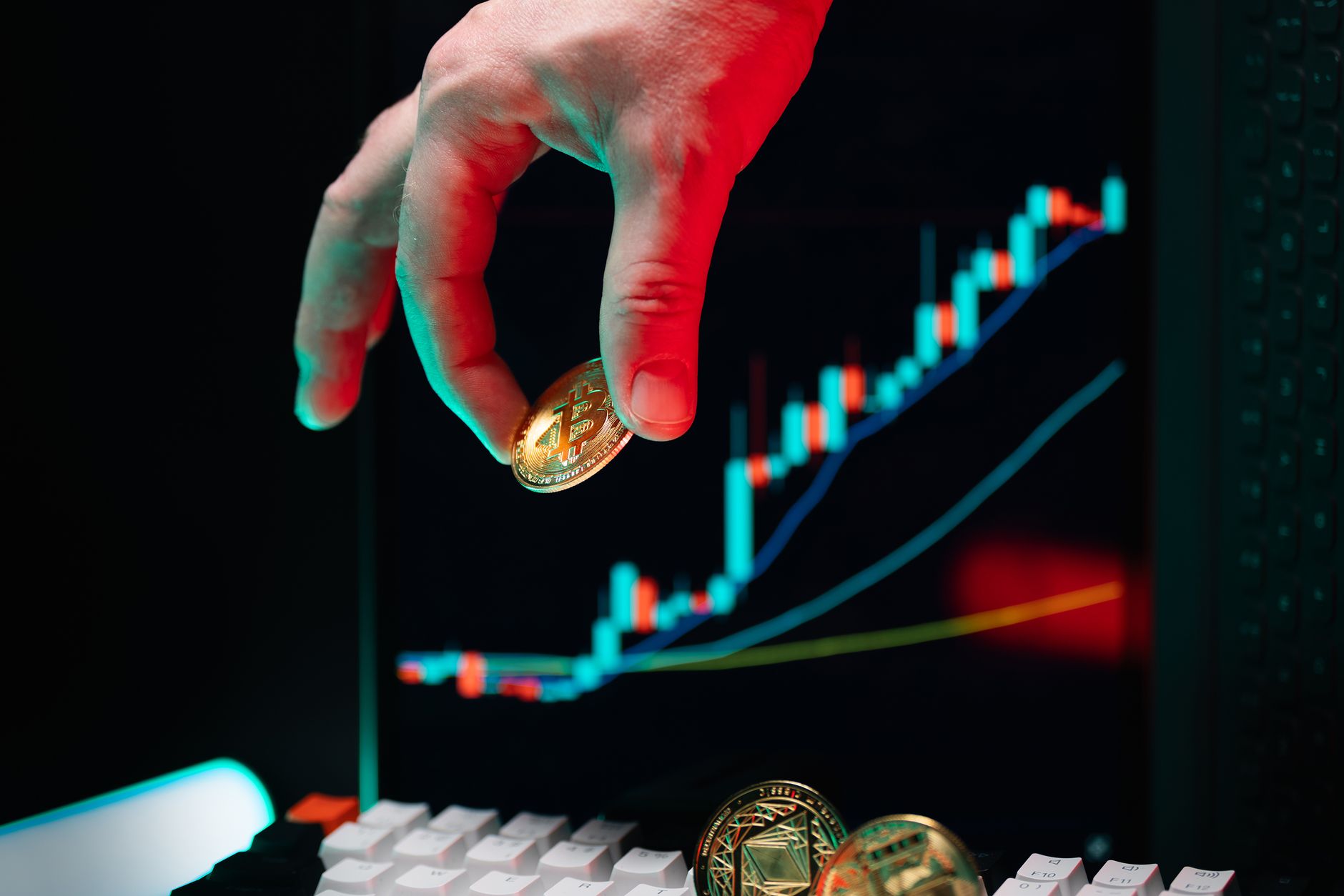 Galaxy Digital, Bir Saatte 2.500 Bitcoin (Yaklaşık 160 Milyon Dolar) Borsalara Gönderdi