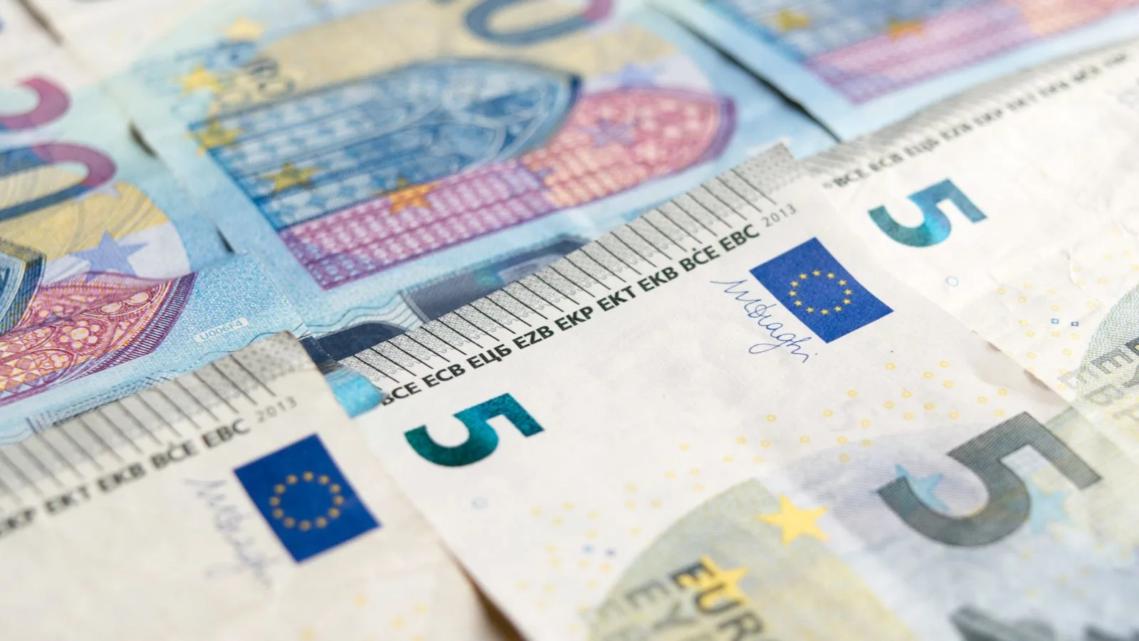Binance'e AB'nin MiCA Muafiyetini Kullanımı Nedeniyle Düzenleyici İncelemesi